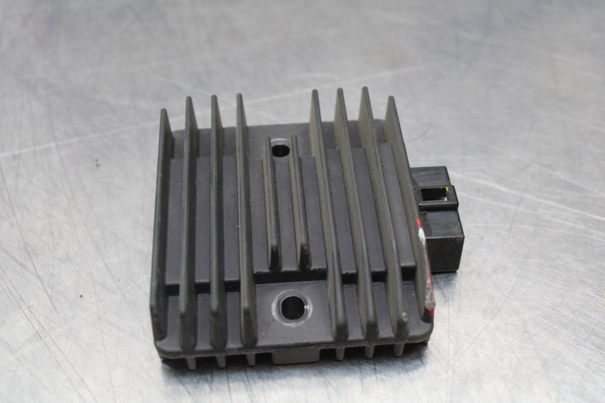 09-15 YAMAHA FZ6R RECTIFIER VOLTAGE REGULATOR BB161
