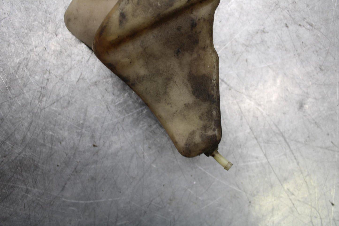 1997 Suzuki GSXR750 COOLANT WATER TANK RESERVOIR BOTTLE BB527