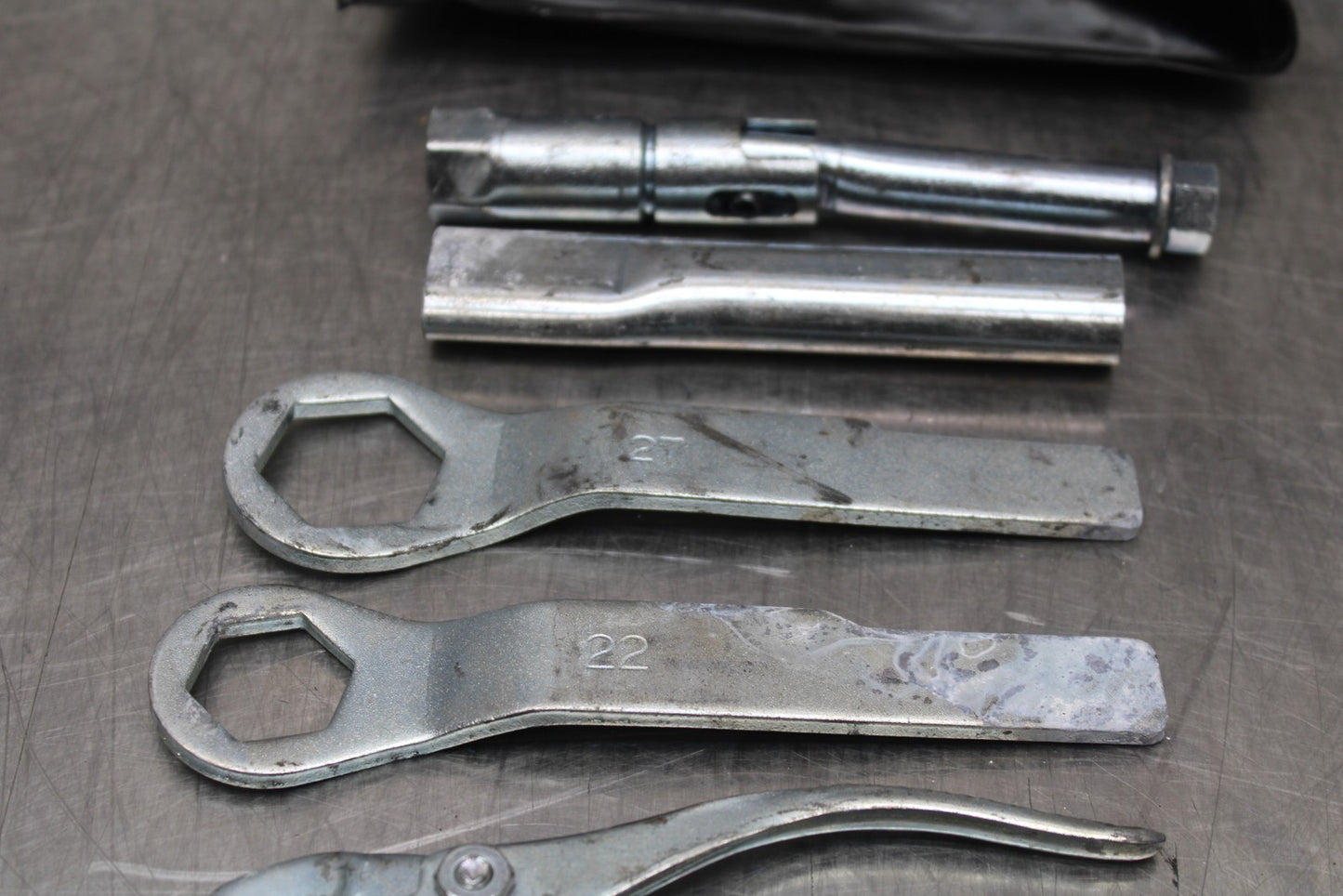 09-10 KAWASAKI ER-6N STOCK TOOLS OEM TOOL BAG KIT SET BB205