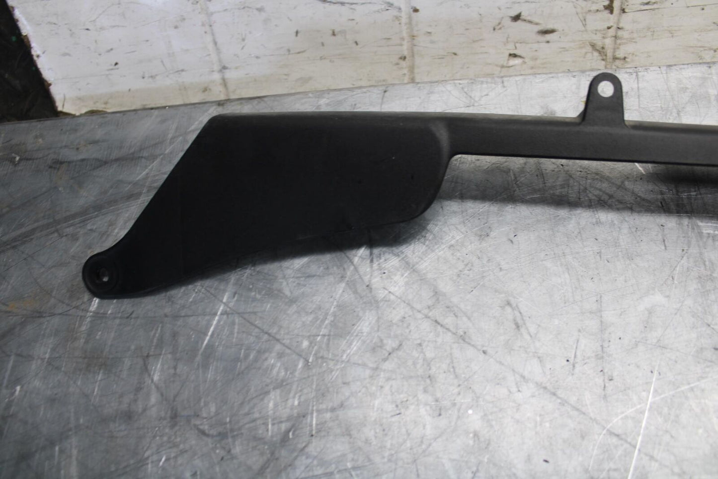 19-20 KAWASAKI NINJA ZX6R REAR BACK DRIVE CHAIN GUARD COVER SHIELD BB517