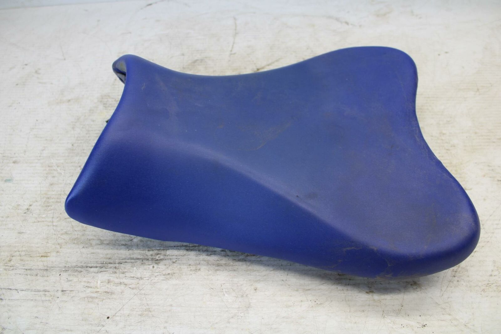 08-09 SUZUKI GSXR600 FRONT DRIVERS SEATSADDLE PILLION 45100-37H00-V45 BB156B