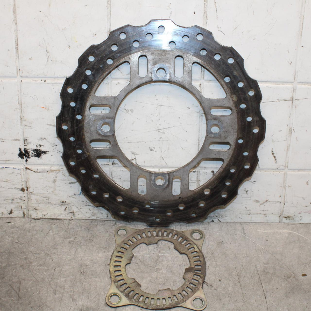 17 KAWASAKI Z900 ZR900 REAR ROTOR BACK BRAKE DISC ABS RING BB549