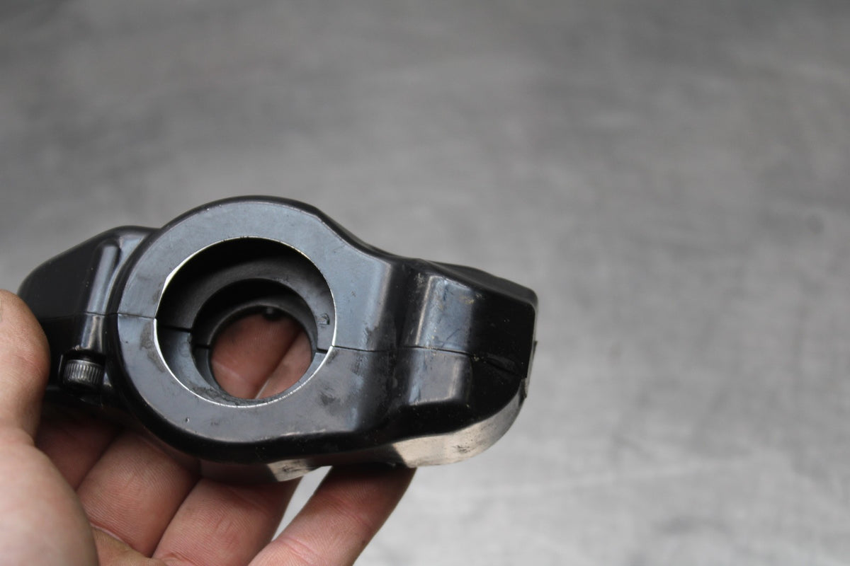 18 YAMAHA SUPER TENERE THROTTLE CABLE LINE HOUSING GUIDE BB832