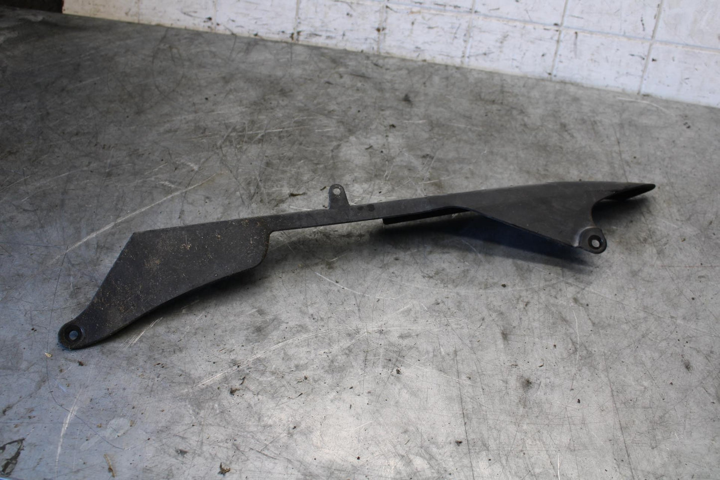 09-12 KAWASAKI NINJA ZX6R REAR BACK DRIVE CHAIN GUARD COVER SHIELD BB544