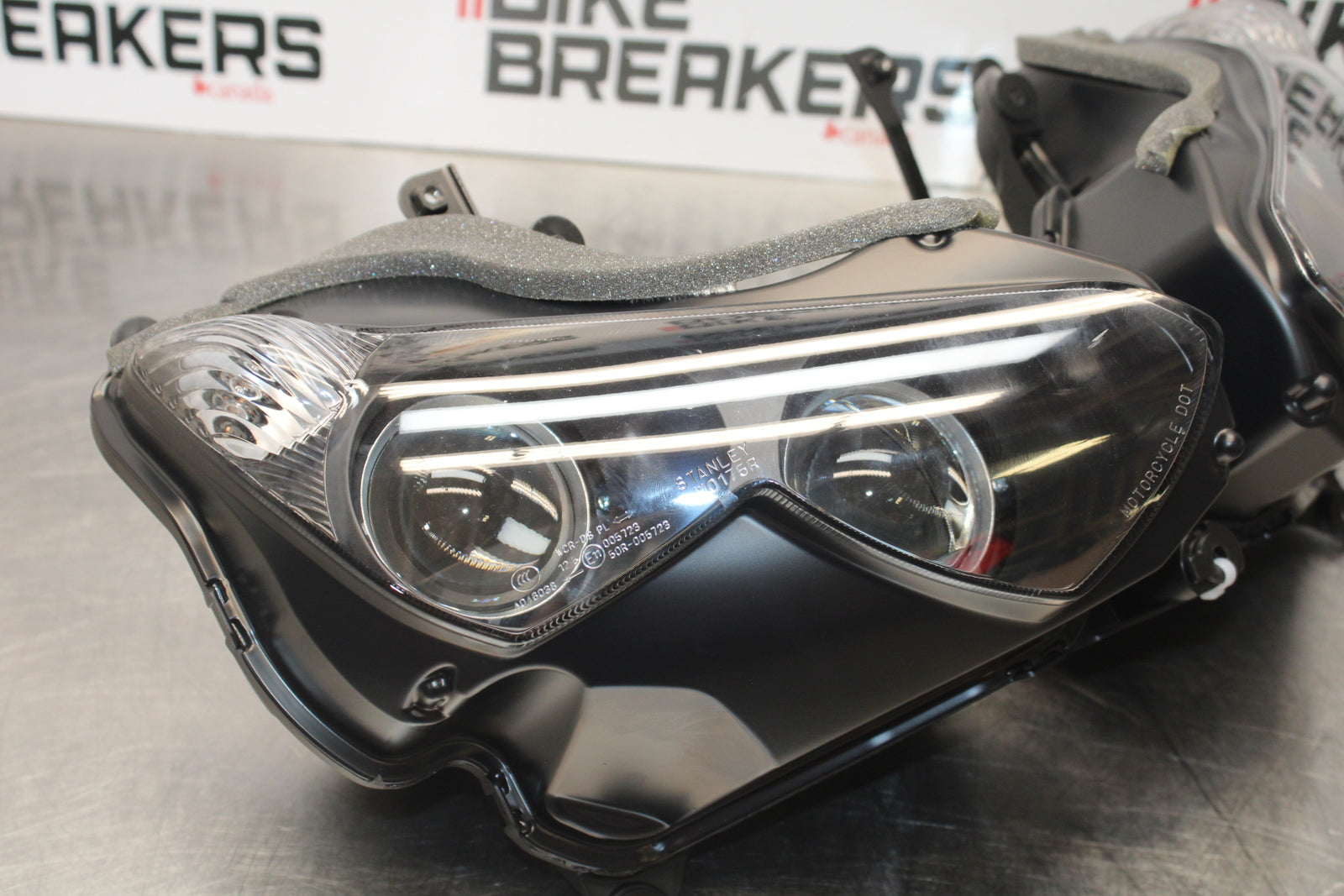23-24 KAWASAKI NINJA ZX14R  NEW!! FRONT HEADLIGHT HEAD LIGHT LAMP BB169