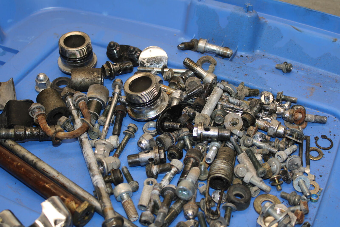87-03 SUZUKI INTRUDER 1400 VS1400GLP MOUNTING BOLTS HARDWARE MOTOR SCREWS BB702