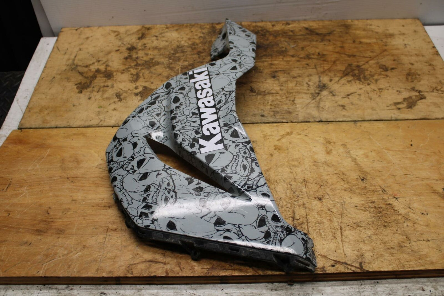 19-20 KAWASAKI NINJA ZX6R LEFT LOWER BOTTOM BELLY SIDE FAIRING COWL BB338