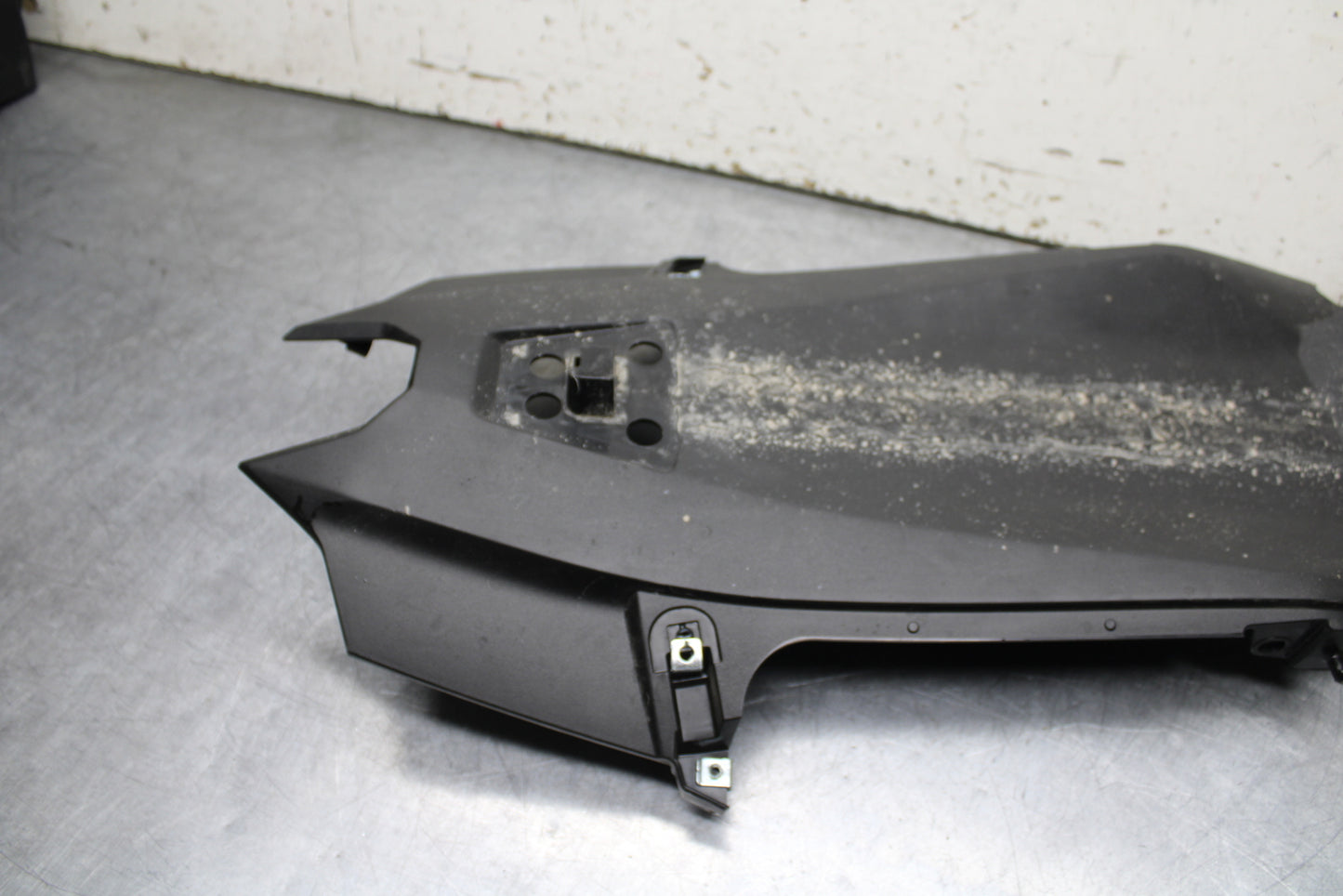 24 KAWASAKI NINJA 500 ABS REAR BACK TAIL UNDERTAIL FAIRING COWL FENDER BB730