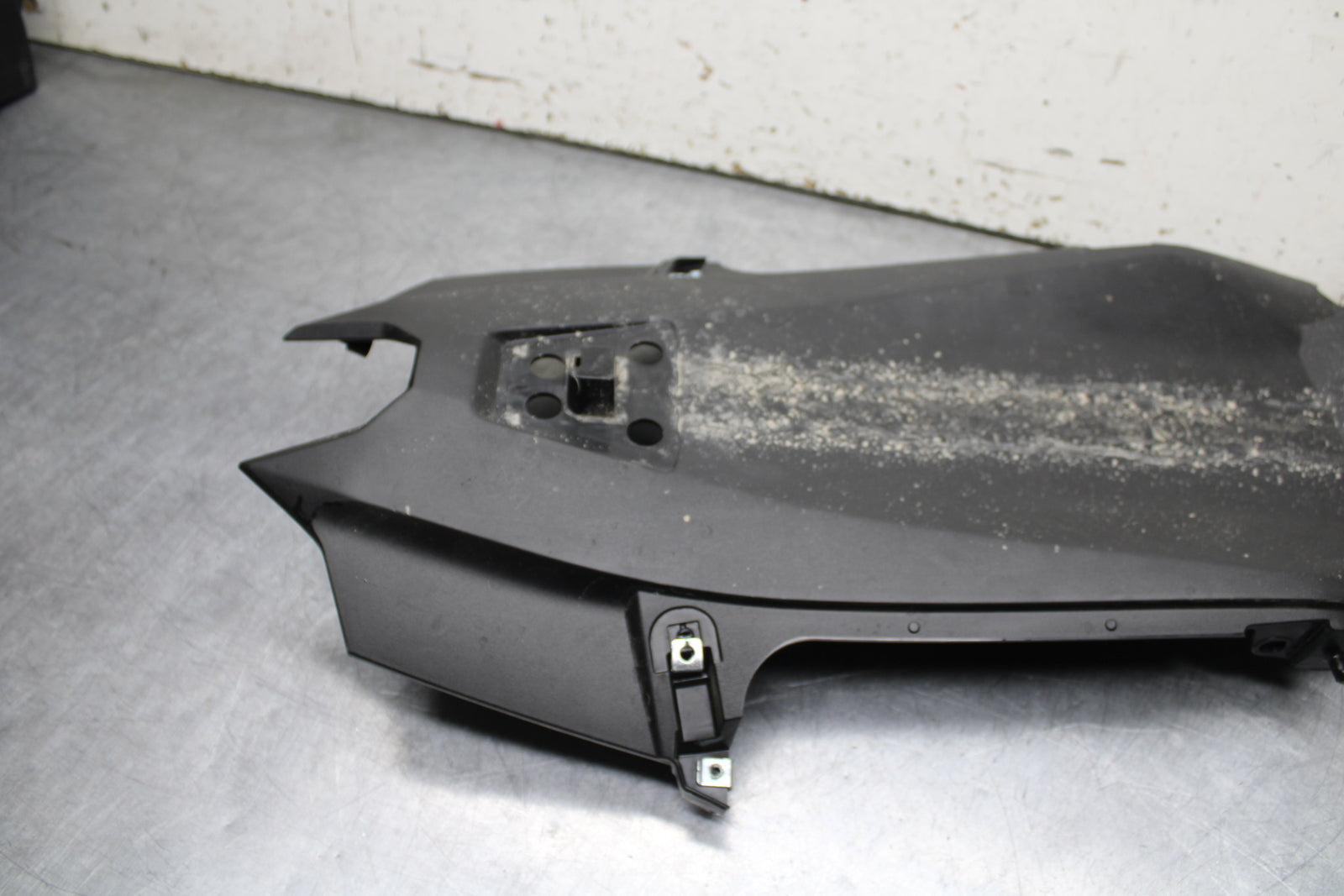 24 KAWASAKI NINJA 500 ABS REAR BACK TAIL UNDERTAIL FAIRING COWL FENDER BB730