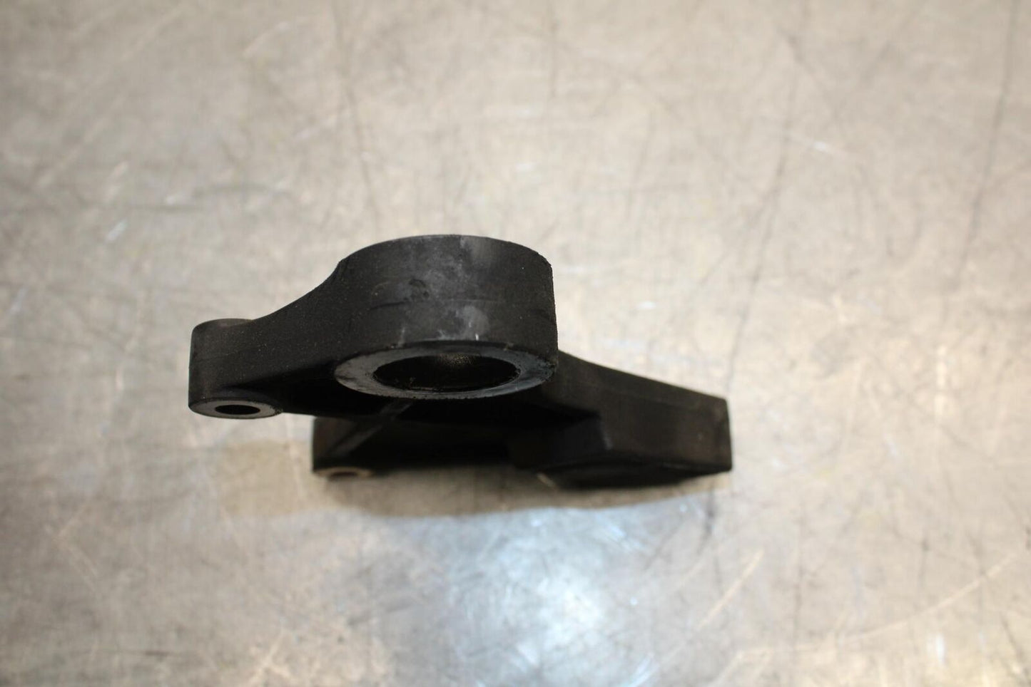 2009 Kawasaki Ninja ZX600R REAR BRAKE CALIPER HANGER  MOUNTING BRACKET  BB548