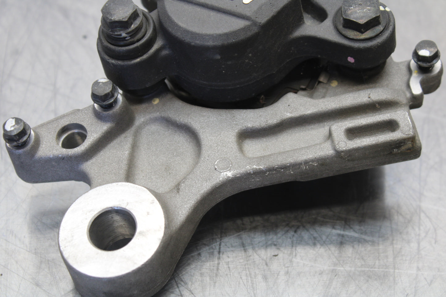 15-16 HONDA CB300F REAR BACK BRAKE CALIPER W MOUNT BRACKET BB150