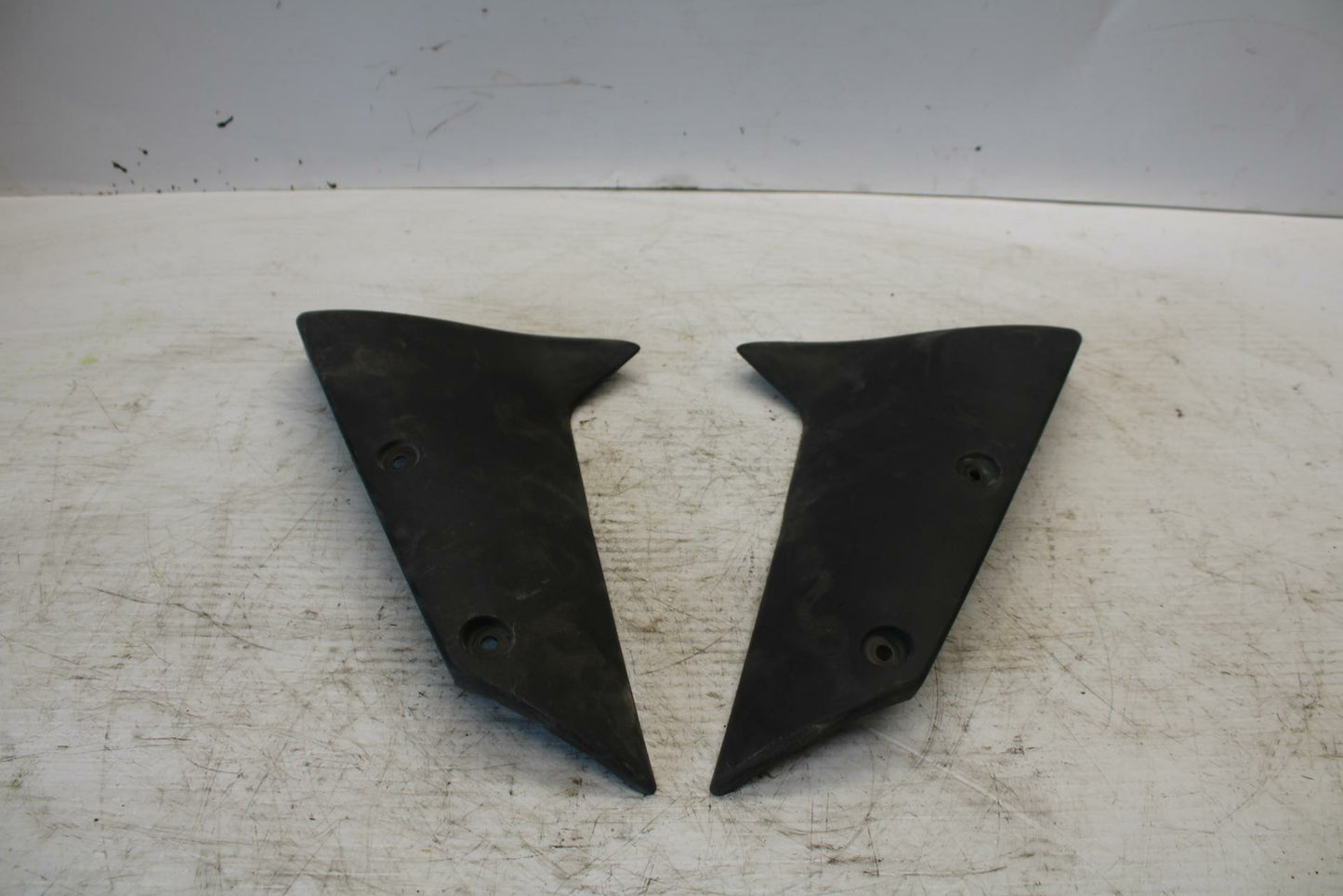 07-08 KAWASAKI NINJA ZX6R FRONT WHEEL FENDER COWL FAIRING TRIM BB274