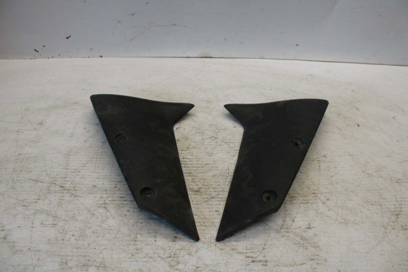 07-08 KAWASAKI NINJA ZX6R FRONT WHEEL FENDER COWL FAIRING TRIM BB274