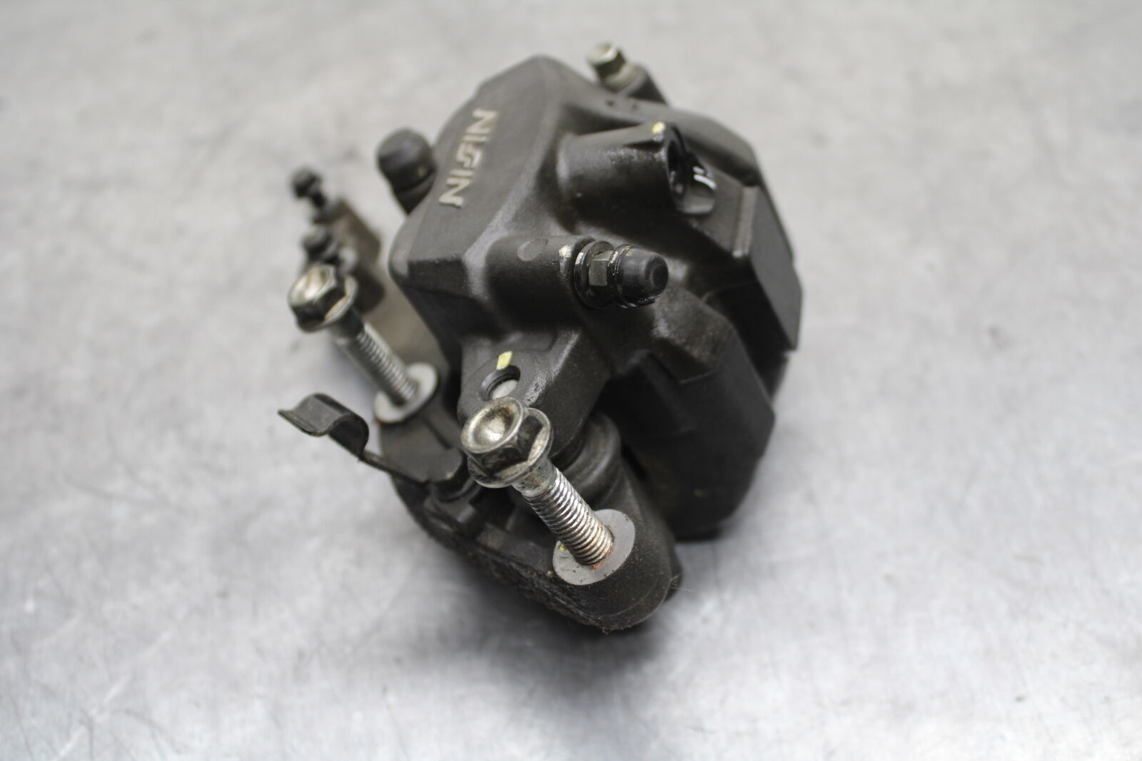 15-16 HONDA CB300F RIGHT FRONT BRAKE CALIPER BB740