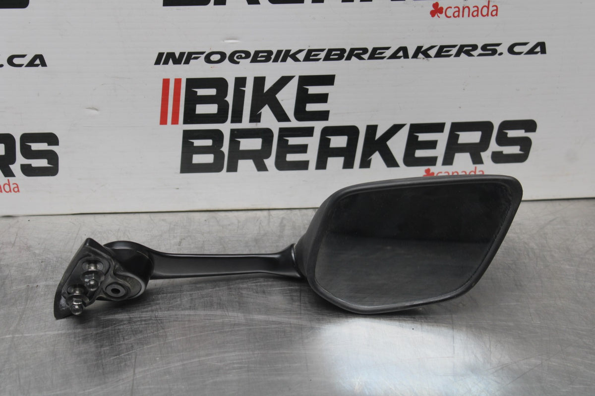 22-25 YAMAHA YZF R7 RIGHT SIDE REAR VIEW MIRROR BB769-B