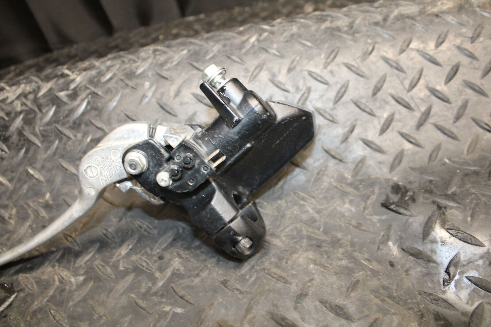 12-17 KAWASAKI NINJA 650 FRONT BRAKE MASTER CYLINDER w/ LEVER BB211