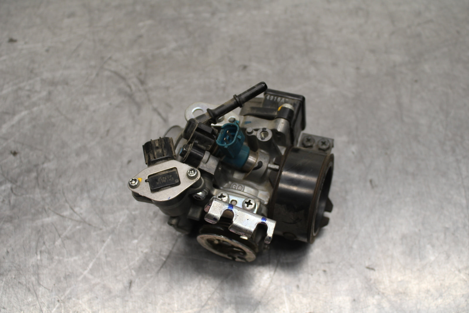 15-16 HONDA CB300F MAIN FUEL INJECTORS / THROTTLE BODIES BB740