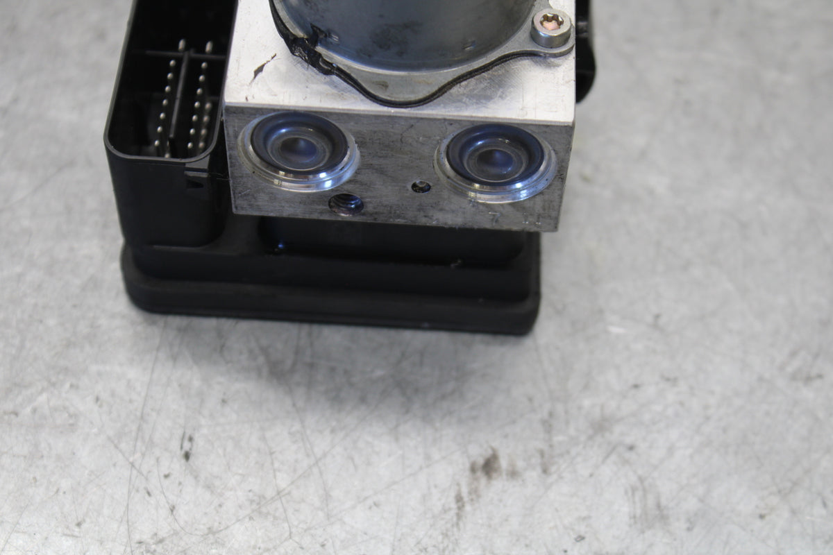 19-21 TRIUMPH SPEED TWIN 1200 ABS PUMP UNIT MODULE T2021971 BB653
