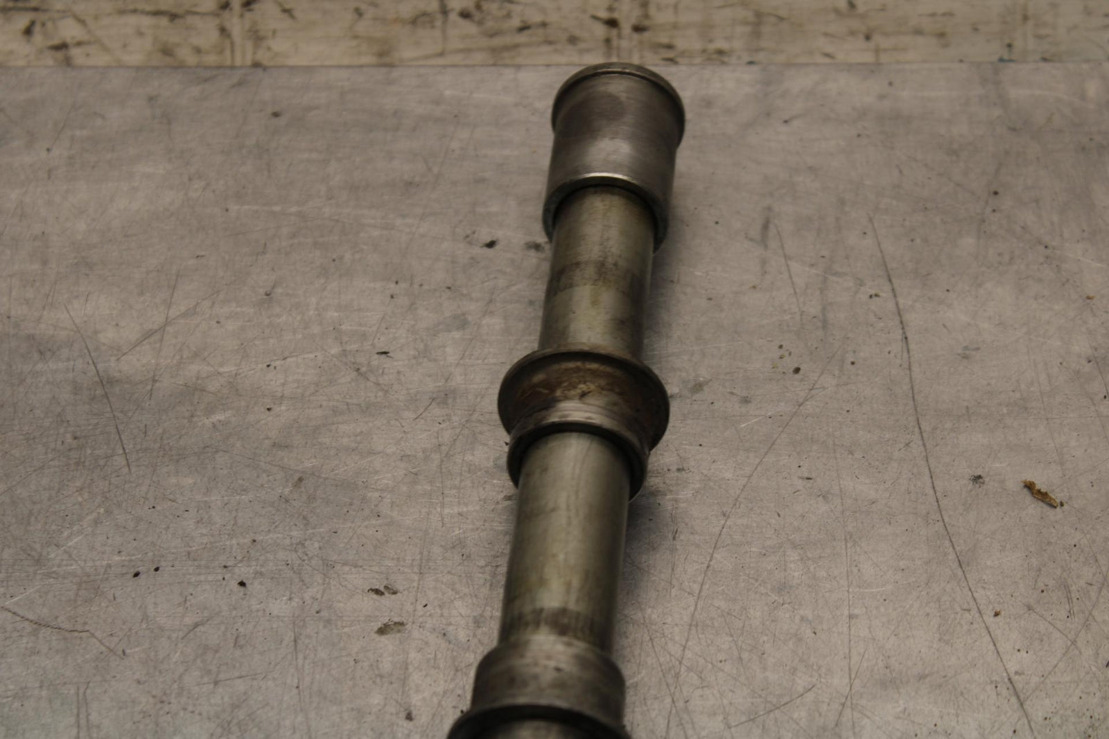 2000 Kawasaki Ninja ZX12R ZX1200A FRONT WHEEL RIM AXLE PIVOT BOLT 41068-1426 BB5