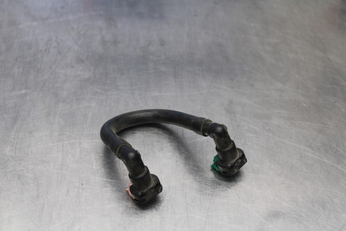 18 SUZUKI GSXR750 FUEL HOSE GAS LINE TUBE PIPE BB891