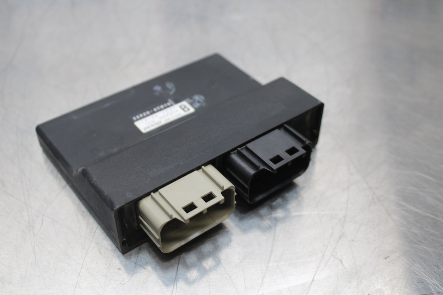 11 SUZUKI GSXR1000 ECU COMPUTER CONTROLLER UNIT BLACK BOX ECM CDI  BB142