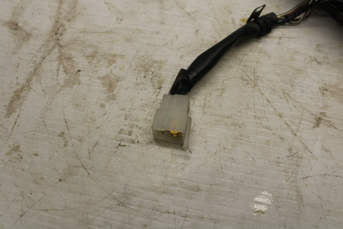 04-09 SUZUKI GS500F REAR TAIL TAILLIGHT BACK BRAKE LIGHT BB278