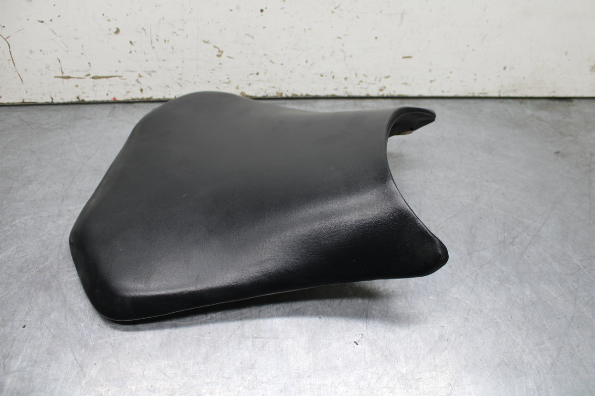 05-06 HONDA CBR600RR FRONT DRIVERS SEAT PAD SADDLE PILLION BB727