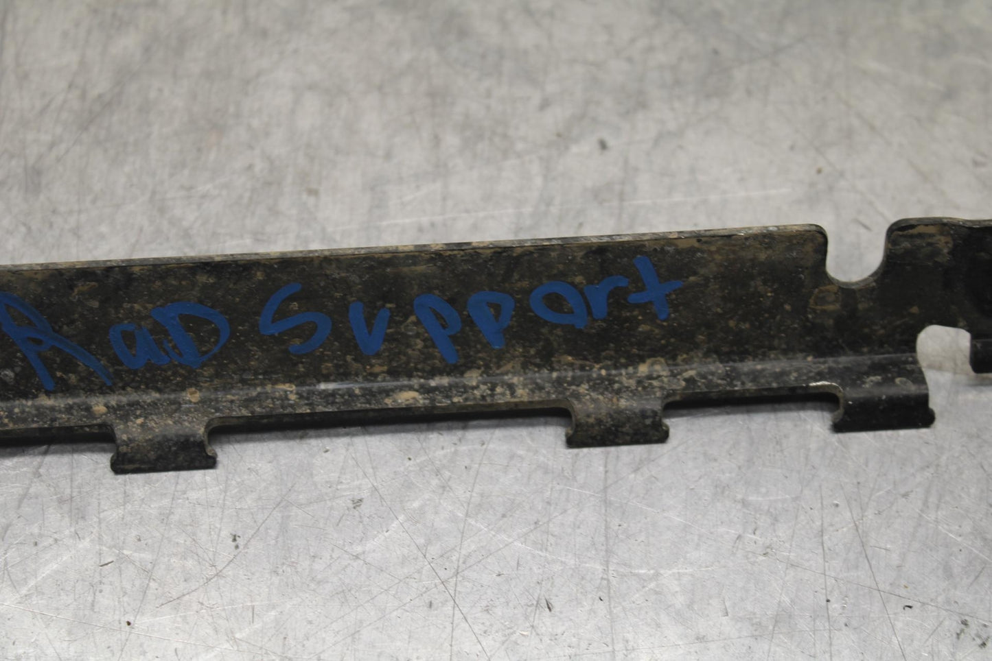 2009 Kawasaki Ninja 250R EX250J ENGINE MOUNT MOTOR BRACKET BB87