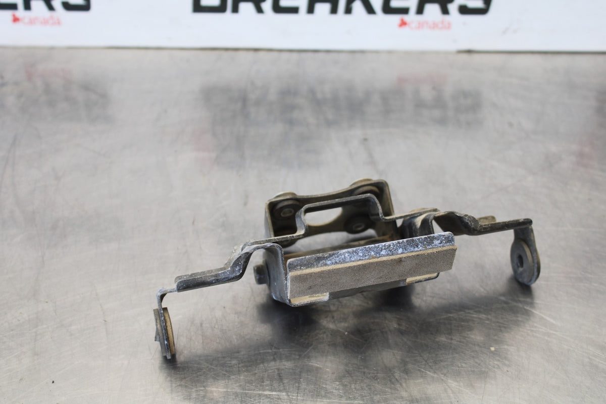 97-00 SUZUKI GSXR600 SRAD GAS TANK FUEL PETROL RESERVOIR BRACKET MOUNT BB921