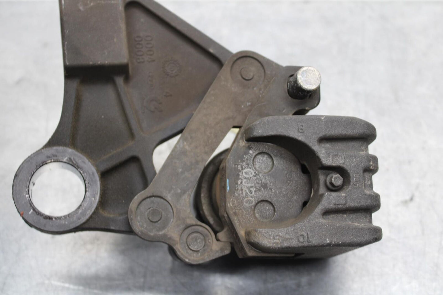 2011 Kawasaki Ninja ZX6R ZX600R REAR BACK BRAKE CALIPER W MOUNT BRACKET BB587