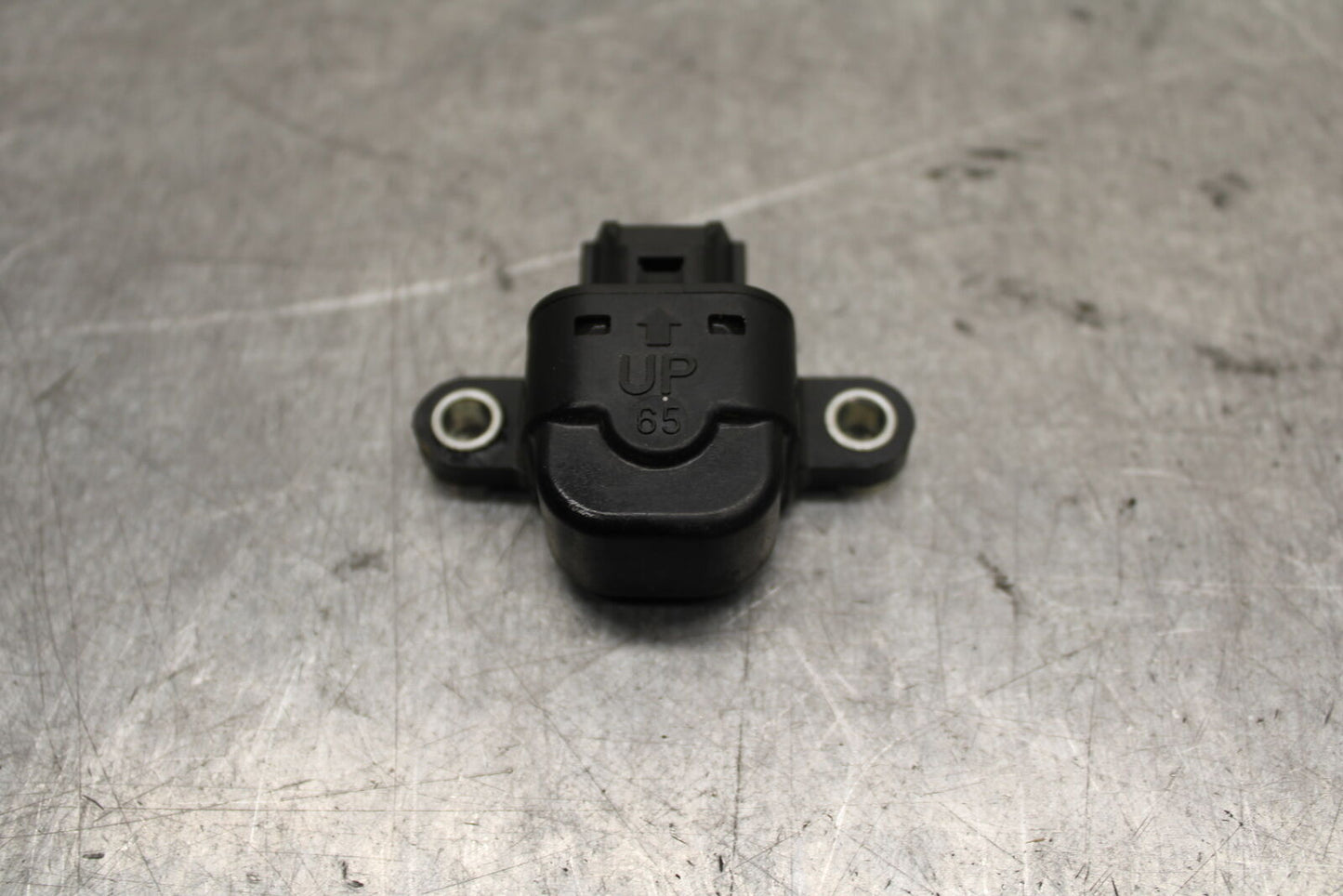 16 KAWASAKI NINJA ZX10R TIP OVER ANGLE CRASH SENSOR SWITCH  21176-0026 BB650