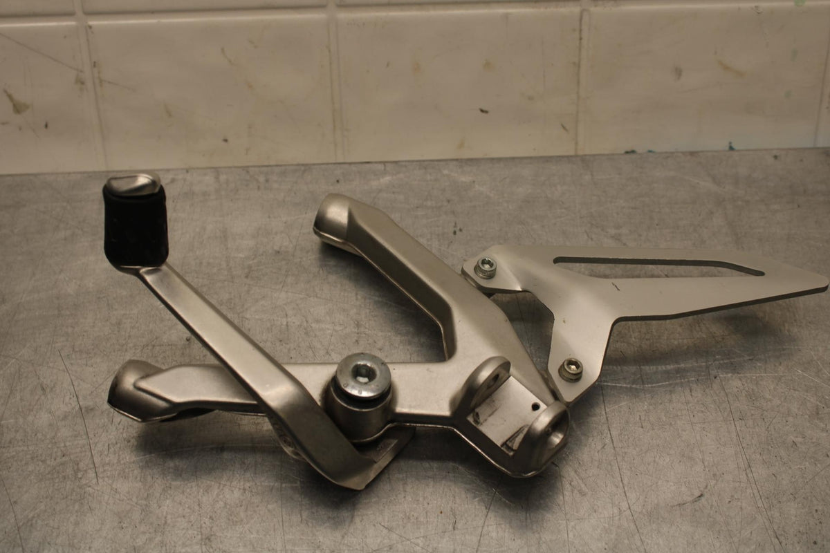 2013 Ducati 1199 Panigale LEFT REARSET REAR SET DRIVER FOOT PEG REST STOP BB581