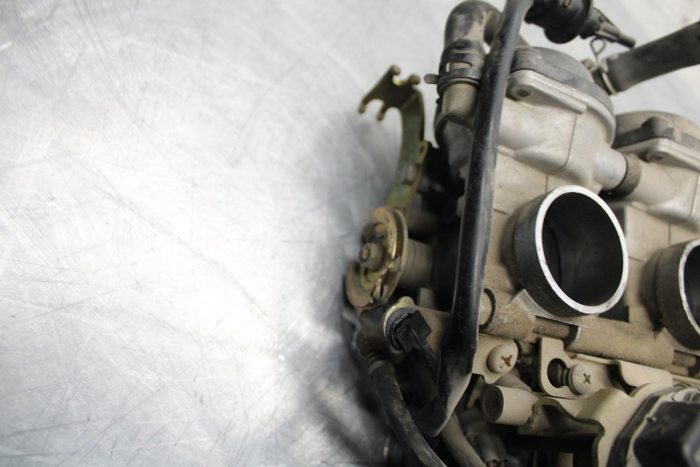 03-04 YAMAHA YZF R6  MAIN FUEL INJECTORS / THROTTLE BODIES BB481