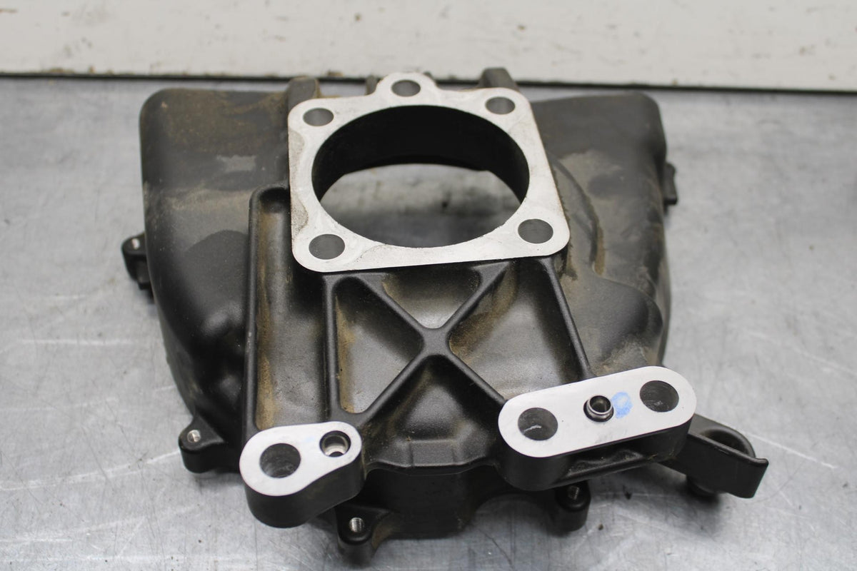 06-14 YAMAHA ROADLINER S XV1900S ENGINE INNER SPROCKET COVER BB619
