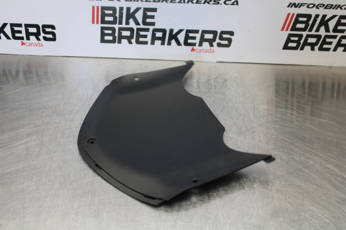 23-24 KAWASAKI NINJA ZX14R LOWER FRONT UPPER INNER HEADLIGHT COWL FAIRING  BB169