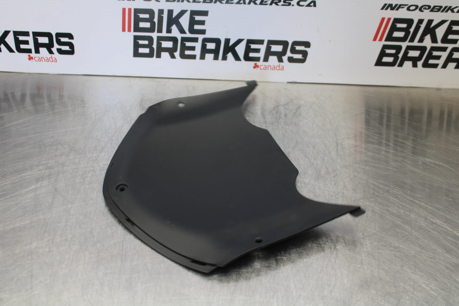 23-24 KAWASAKI NINJA ZX14R LOWER FRONT UPPER INNER HEADLIGHT COWL FAIRING  BB169