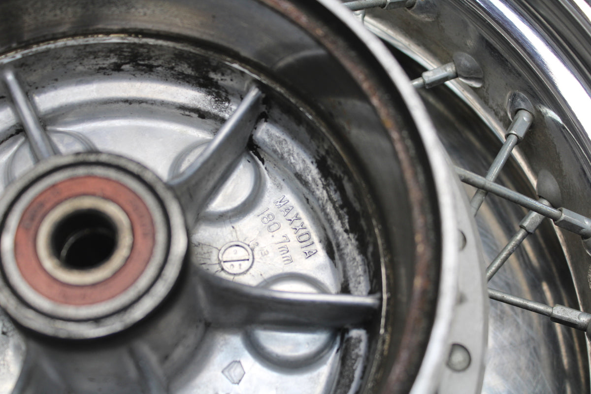 04 SUZUKI INTRUDER 800 REAR WHEEL BACK RIM BB758