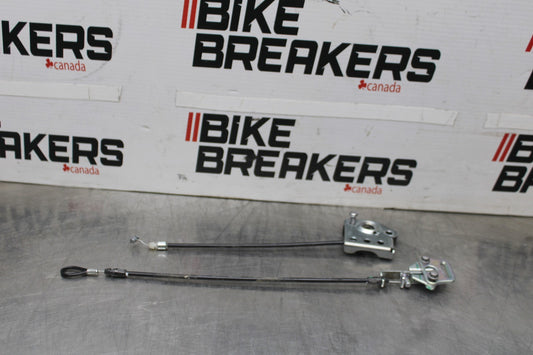 23-26 KAWASAKI NINJA ZX4RR REAR PASSENGER SEAT LATCH LOCK ASSEMBLY SET BB898