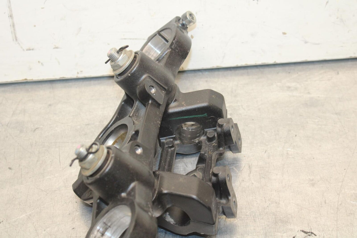 12-17 KAWASAKI ER-6N Z650 FORKS UPPER TRIPLE TREE CLAMP BB607