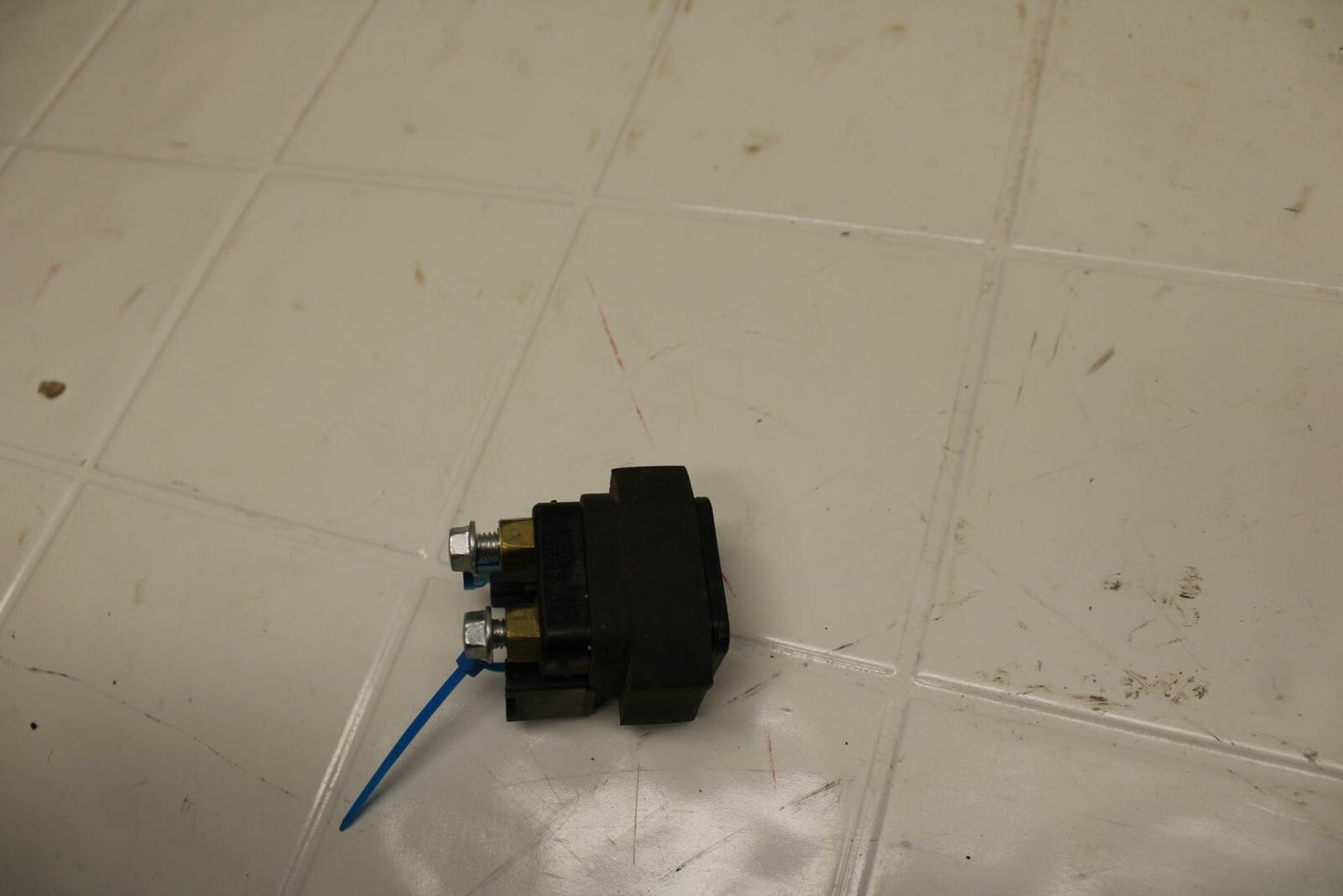07 YAMAHA YZF R6  STARTER RELAY STARTING MOTOR SWITCH 2C0-81940-00-00  BB284 B