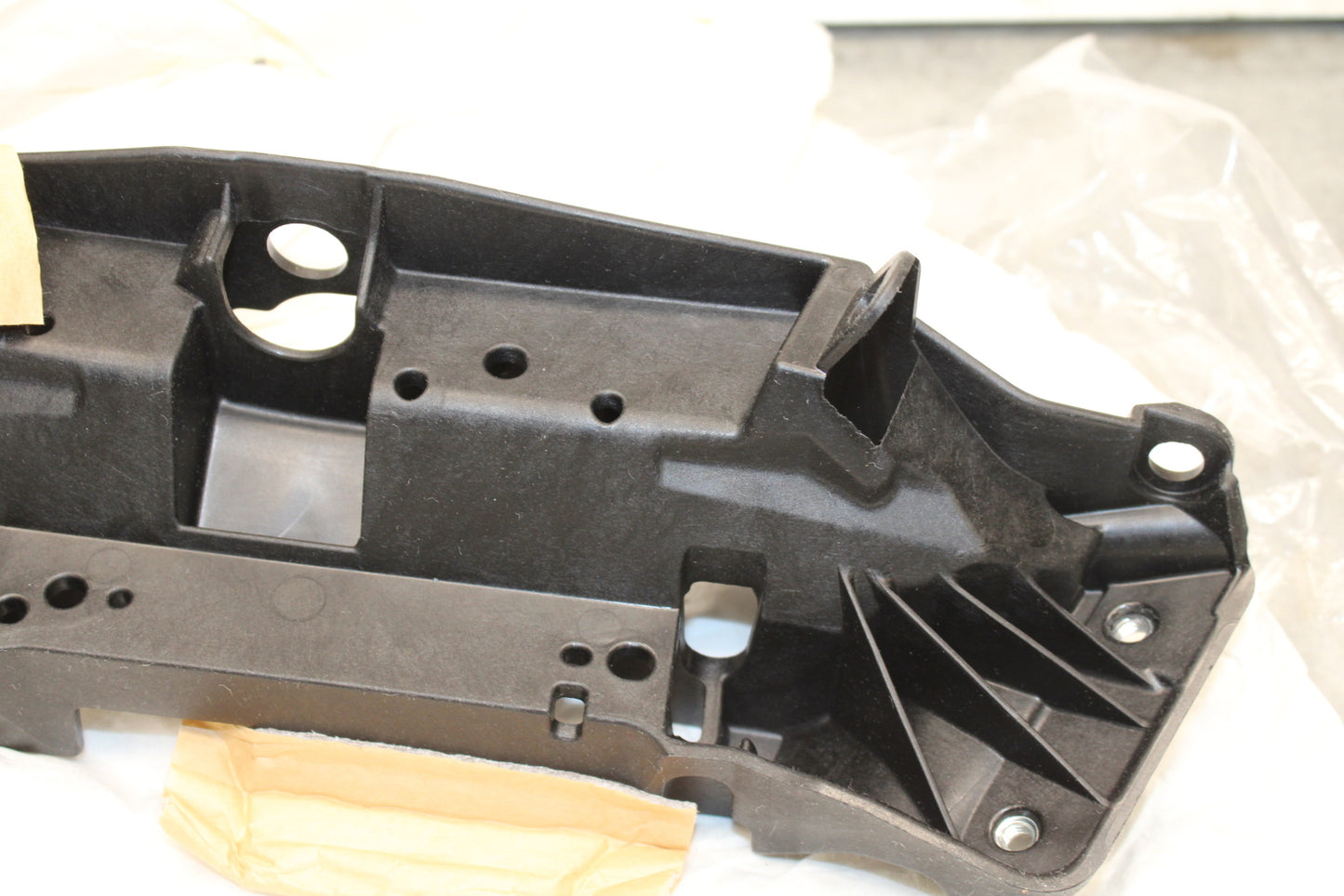 19-23 KAWASAKI NINJA ZX6R UPPER FAIRING MIRROR GAUGES STAY BRACKET BB749