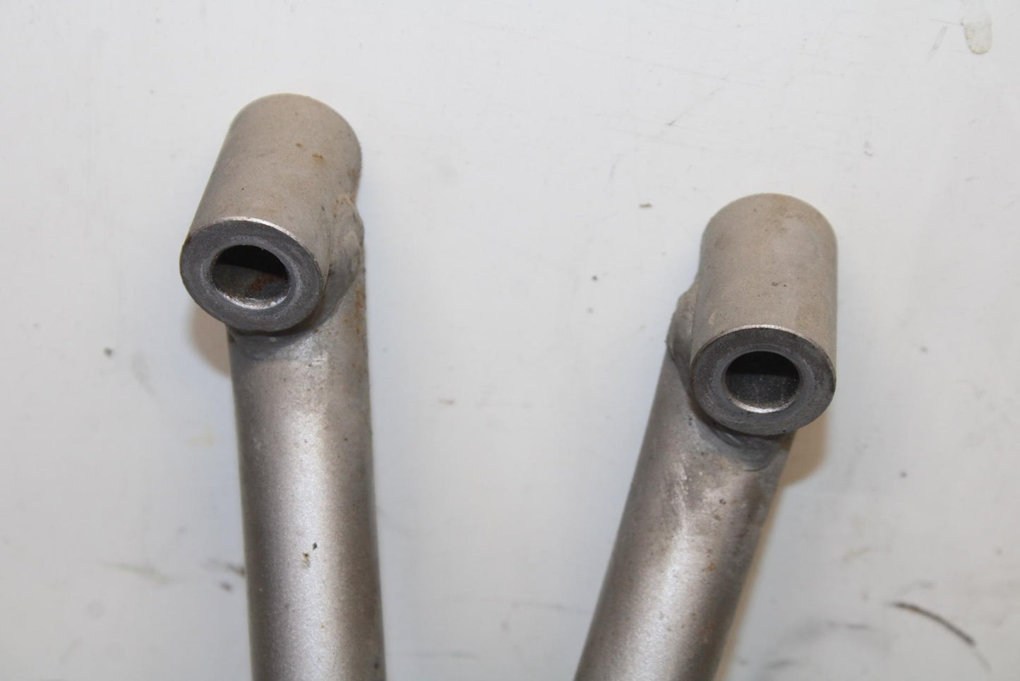 1995 Suzuki RF600R REAR FOOT RESTS PEGS STEPS SET PAIR BB615