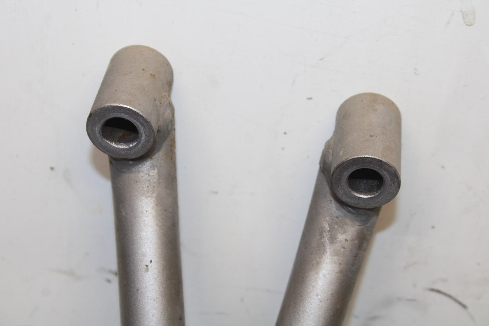 1995 Suzuki RF600R REAR FOOT RESTS PEGS STEPS SET PAIR BB615