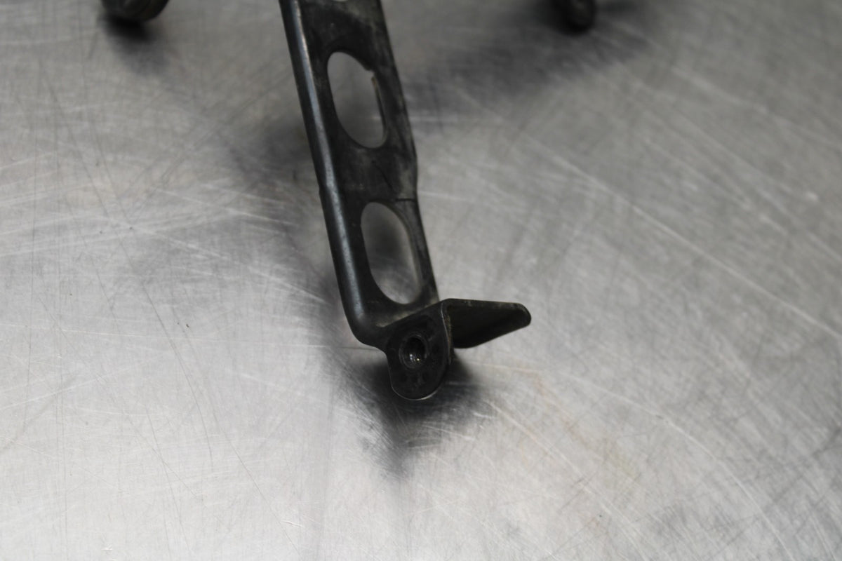 07-16 SUZUKI GSXR1000 OIL COOLER MOUNTING BRACKET MOUNT SUPPORT BB770