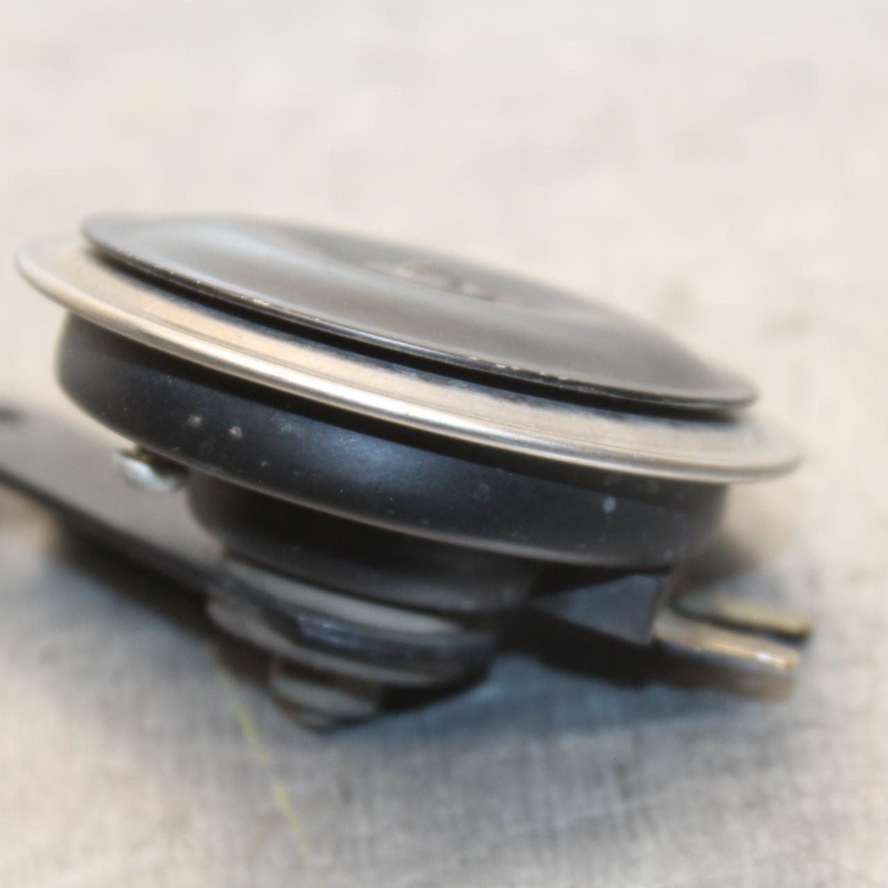 06-07 SUZUKI GSXR750 HORN SIGNAL BB645