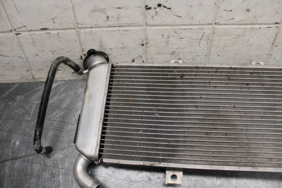 15-17 KAWASAKI EX 650 NINJA  ABS ENGINE RADIATOR MOTOR COOLER COOLING BB494