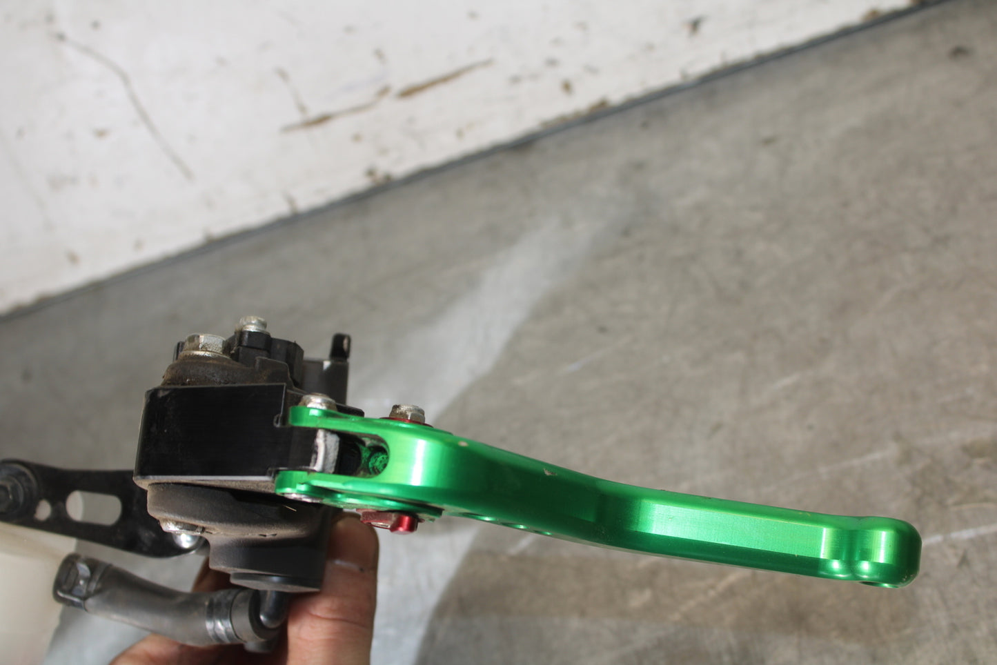 19-23 KAWASAKI NINJA ZX6R FRONT BRAKE MASTER CYLINDER w/ LEVER BB701