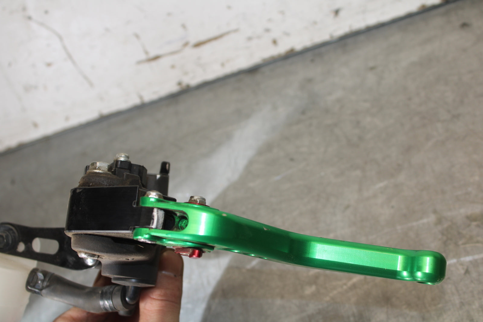 19-23 KAWASAKI NINJA ZX6R FRONT BRAKE MASTER CYLINDER w/ LEVER BB701