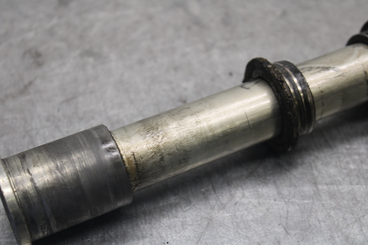 09-12 KAWASAKI NINJA ZX6R FRONT WHEEL RIM AXLE PIVOT BOLT 41068-0034 BB698