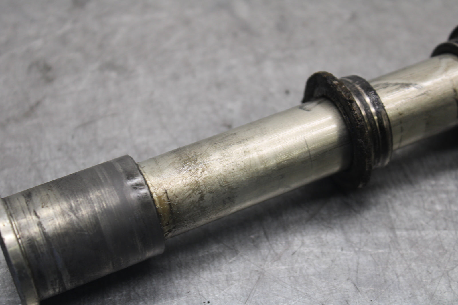 09-12 KAWASAKI NINJA ZX6R FRONT WHEEL RIM AXLE PIVOT BOLT 41068-0034 BB698